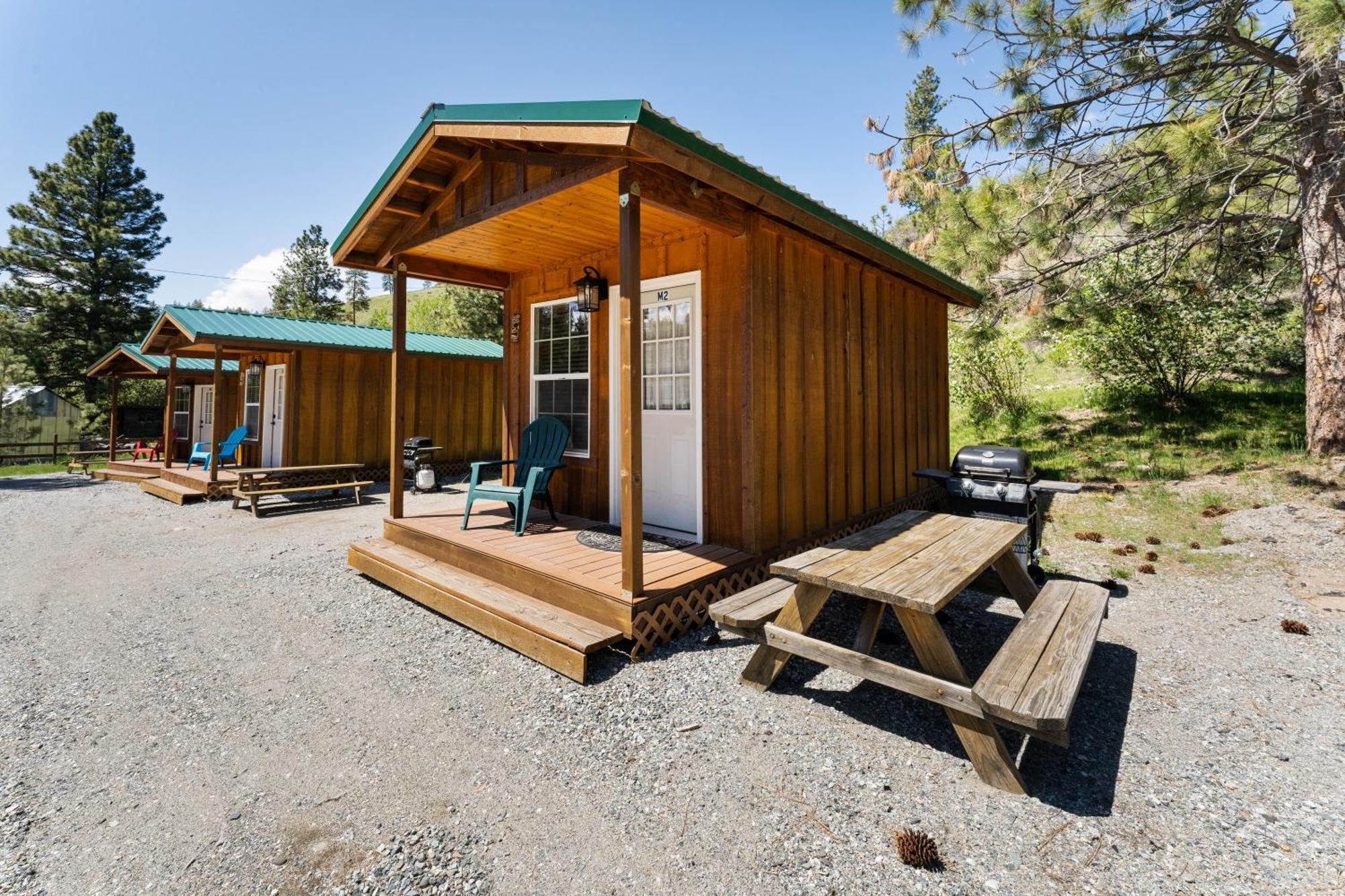 Echo Valley Resort + Cabins Manson Exterior photo