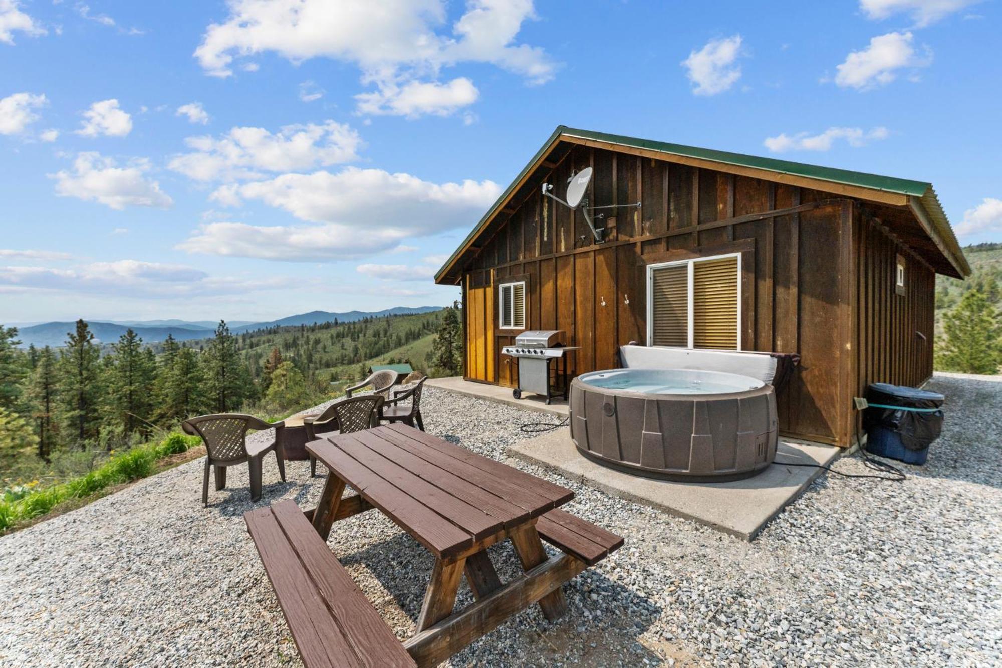 Echo Valley Resort + Cabins Manson Exterior photo
